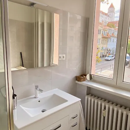 Bratislava, Caste Family Apartment, Private Free Parking, Old Town, Caste View Apartmán Bratislava