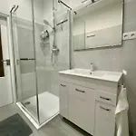 아파트 Bratislava, Caste Family Apartment, Private Free Parking, Old Town, Caste View *
