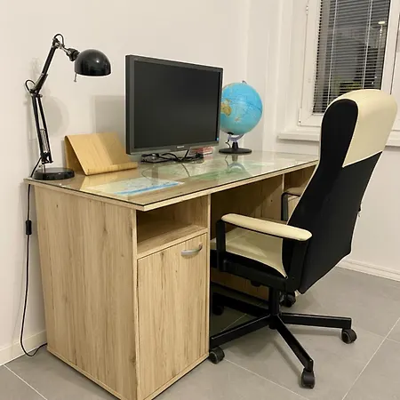 아파트 Caste Apartment, 1-4 Guests, Garage, Historical Downtown 브라티슬라바